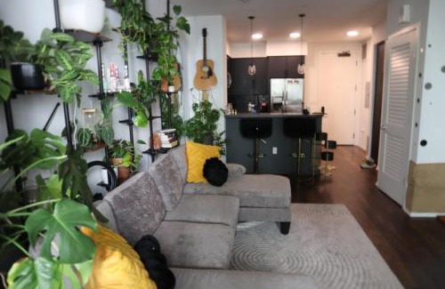 East Village Apartment | The Urban Zen Studio