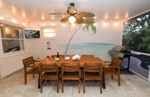 Greenacres Villa | The Utopia Resort Dream Pool BBQ Outdoor Dining