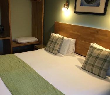 Valley Hotel | The Valley Hotel, Anglesey