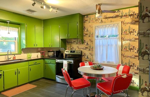 Turner Park House | The Vandalia House - Midcentury Rodeo Meets Midtown, University of Tulsa, and Expo Center