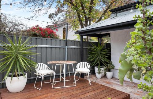 Adelaide Central Business District Apartment | The Velvet Cottage
