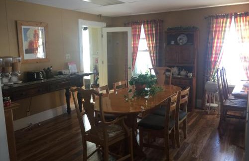 Soudan Bed & Breakfast | The Vermilion Park Inn