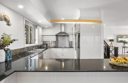 North Avoca House | The View at North Avoca - Large and Roomy Family Beachfront House