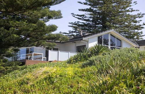 North Avoca House | The View at North Avoca - Large and Roomy Family Beachfront House
