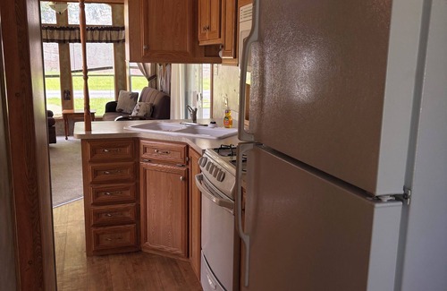 Hammond House | The Vintage Voyager on Black Lake