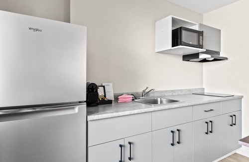 Kamloops Hotel | The Vista Inn