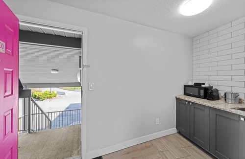 Kamloops Hotel | The Vista Inn