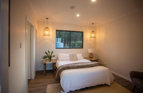 Wilyabrup Villa | The WABi Cabin - Perfect Couples Retreat