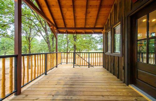 Elm Mott Other | The Warbler Treehouse 15 MIn to Magnolia Baylor