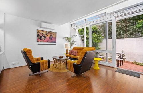 Parkville Apartment | The Warbling Magpie