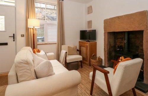 Middleton House | The Warren