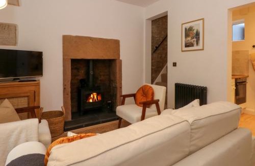 Middleton House | The Warren