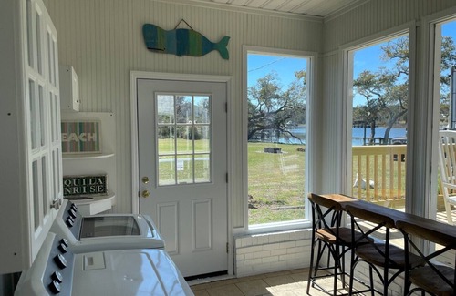 Sneads Ferry Cabin | The WATERFRONT Boathouse Cabin!