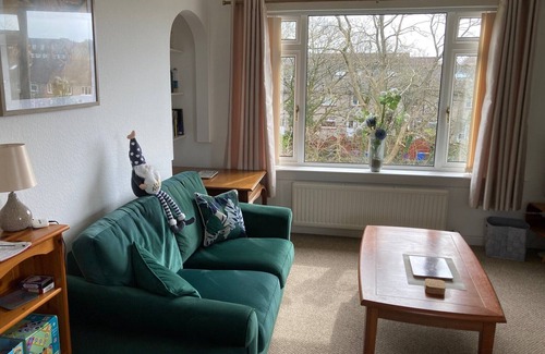 Largs Apartment | The Waterside Apartment 6