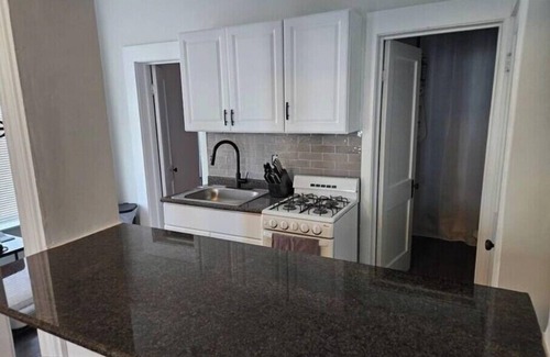 Utica House | The Weaver House Guest Suites