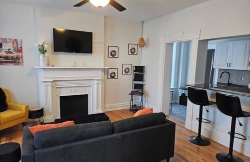 Utica House | The Weaver House Guest Suites