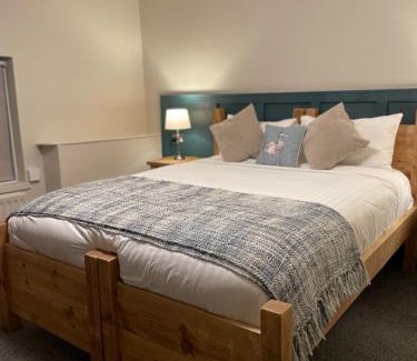 Onneley Hotel | The Wheatsheaf Inn