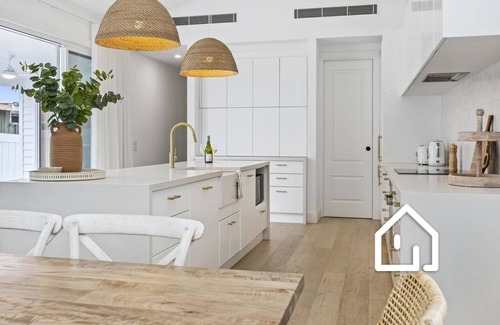 Sorrento House | The White Haven *1 NIGHT FREE* Walk to Everything in Sorrento