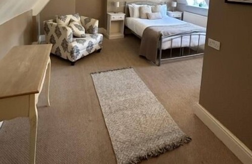 Empingham House | The White Horse