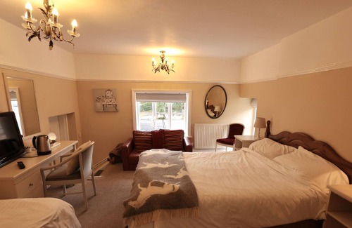 Empingham House | The White Horse