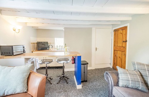 Kilnwick Cottage | The White House