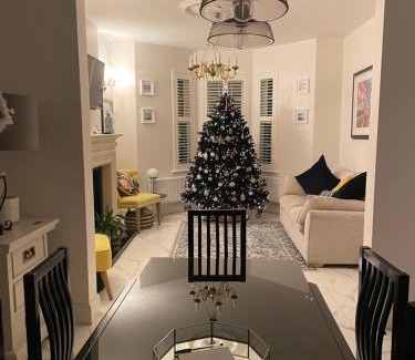 Newry House | The White House