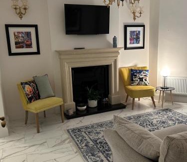 Newry House | The White House