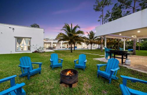 Princeton Villa | The White House Miami Sunny Family Stay Ω Friendly Close to Miami Beaches and the Keys West