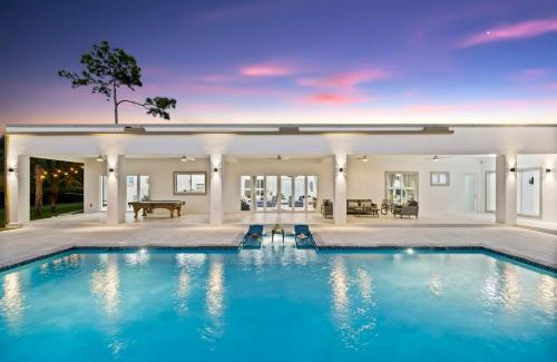 Princeton Villa | The White House Miami Sunny Family Stay Ω Friendly Close to Miami Beaches and the Keys West