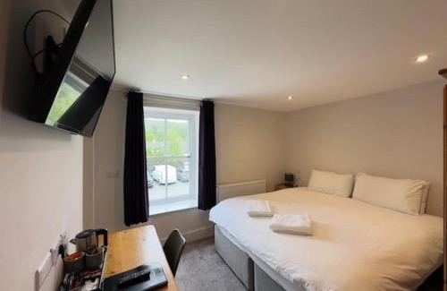 Machynlleth Hotel | The White Lion Hotel