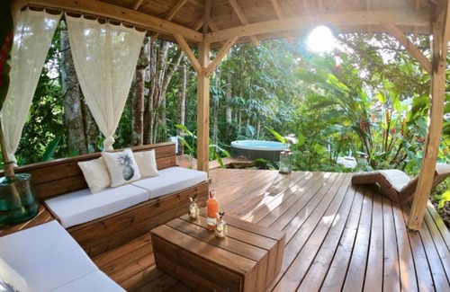 Sainte-Rose House | The White Palm - Tropical Bungalow
