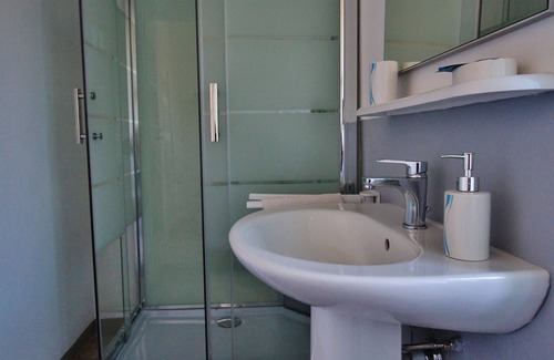 Riva Bed & Breakfast | The Windows on the Lake - Heaven