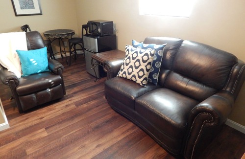 Crittenden Apartment | The Winemaker's Suite at Brianza Gardens and Winery