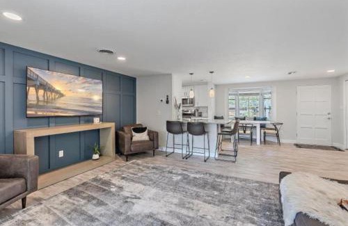 Arlington Park House | The Wisteria Oasis With heated pool and hot tub