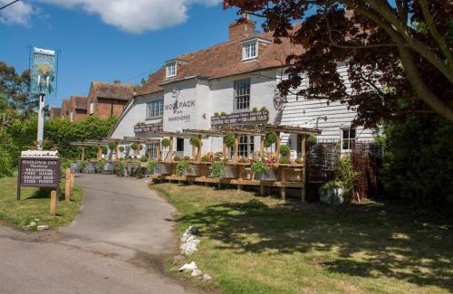 Wavehorne Hotel | The Woolpack Inn