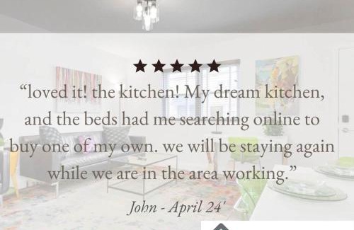 University District Apartment | The Worthington - 3 BR 2 5 Bath and Parking