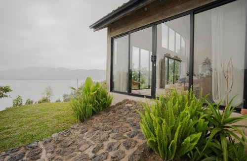 Gashaki House | The Writer's Patch