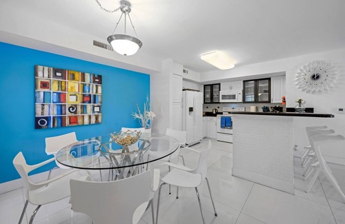 Aventura Condo | The Yacht club at Aventura, 3BD/2BA Cozy Apt #208 Fully Equipped WI FI