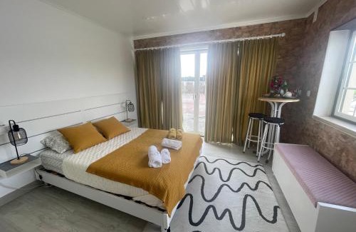 A dos Cunhados House | The Yellow Retreat