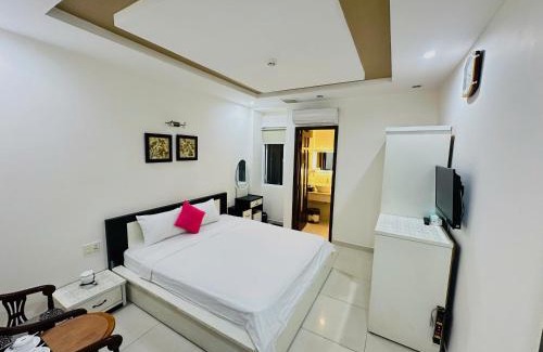 Ba Dinh Apartment | The Yellow Window Hanoi - Boutique Stay - Near Street Food in Old Quarter