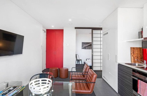 Adelaide Central Business District Apartment | The Zen Apartments with Urban Soul