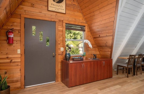 Redding Cabin | The Zen Den : Hidden Gem