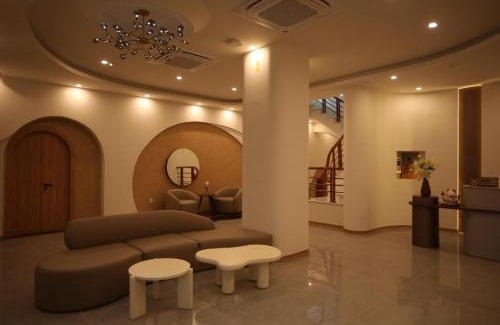 Moc Chau Hotel | TherHouse