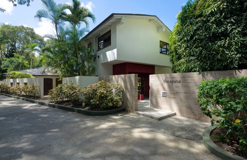 Folkestone House | Thespina on the Beach is a unique and beautiful beachfront villa