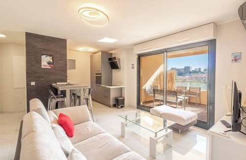 Beausoleil Condo | This condominium is a 1 bedroom(s), 1 bathrooms, located in Beausoleil, Provence-Alpes-Côte d'Azur.