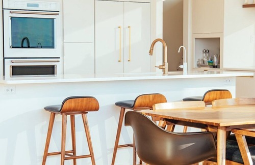 Southwest Mission House | This house is a 3 bedroom(s), 3.5 bathrooms, located in Kelowna, BC.