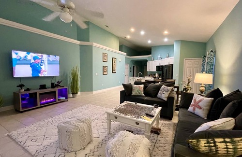 Marbella Villa | This Oasis is yours for a relaxing, quiet time. Enjoy all Florida has to offer!
