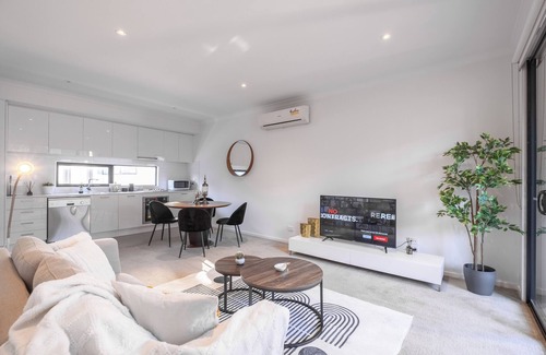 Maidstone House | This townhouse is a 3 bedroom(s), 2 bathrooms, located in Maidstone, VIC.