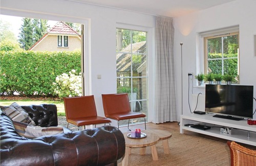 Ede House | This vacation home near the High Veluwe National Park is beautifully situated.