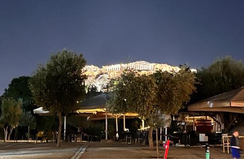 Thissio Villa | Thiseio Villa Acropolis View